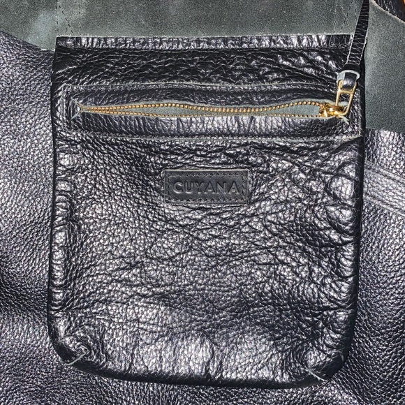 Cuyana black classic pebbled leather tote - Picture 5 of 5